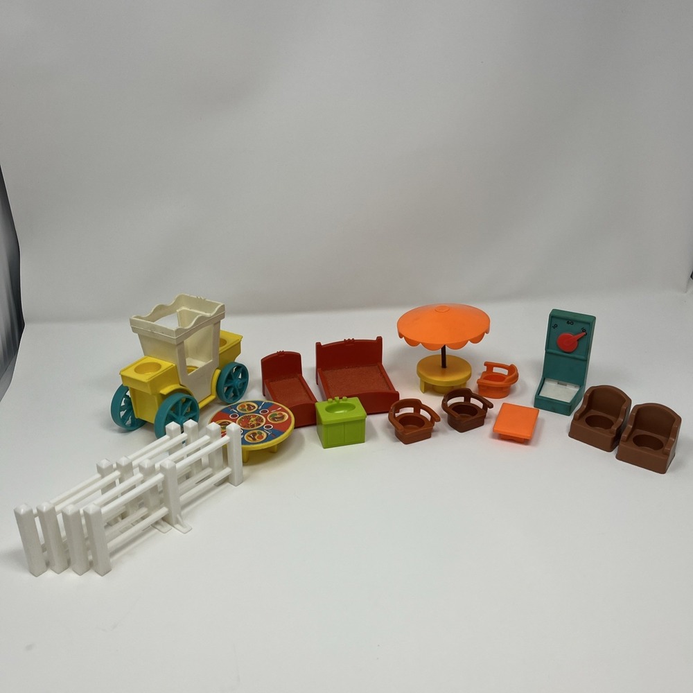 Lot of 17 Vtg Fisher Price Little People Figures, Accessories, Vehicles 70s-80s